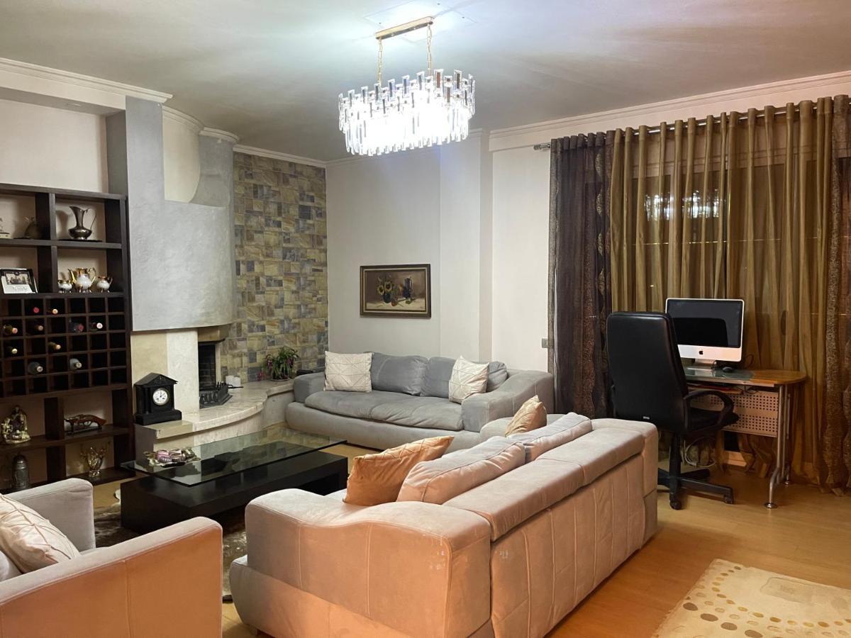 Albjona Guesthouse ติรานา ภายนอก รูปภาพ