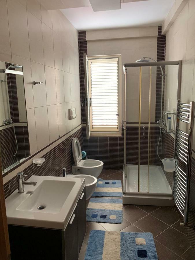 Albjona Guesthouse ติรานา ภายนอก รูปภาพ